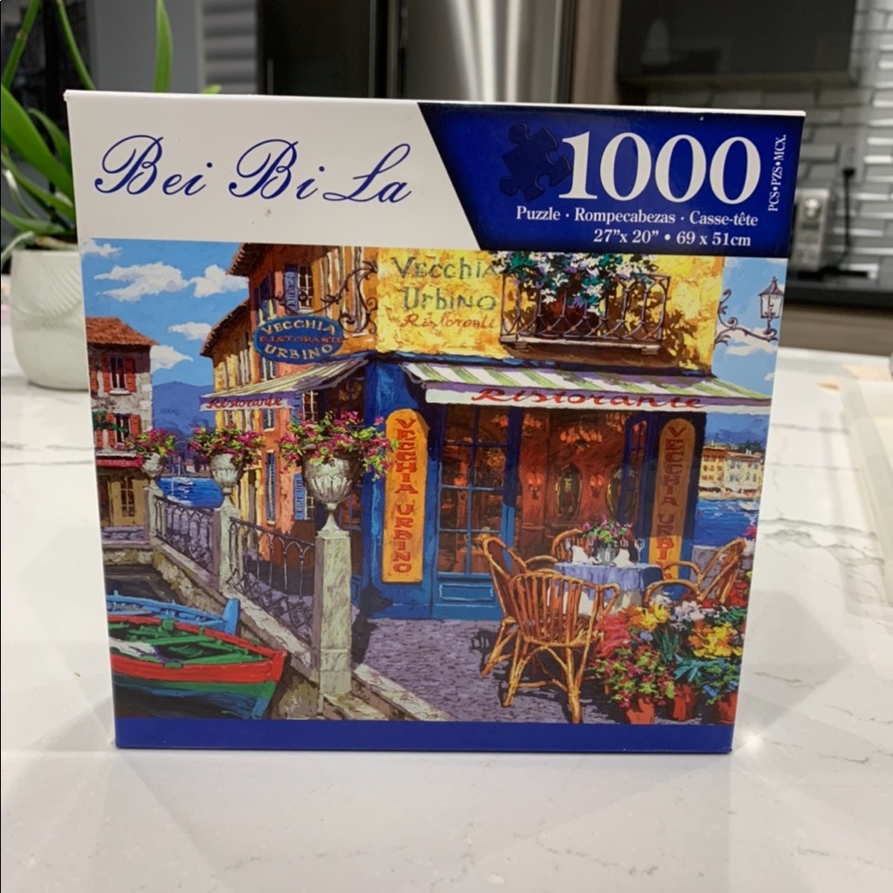 1000 PC Jigsaw Puzzle